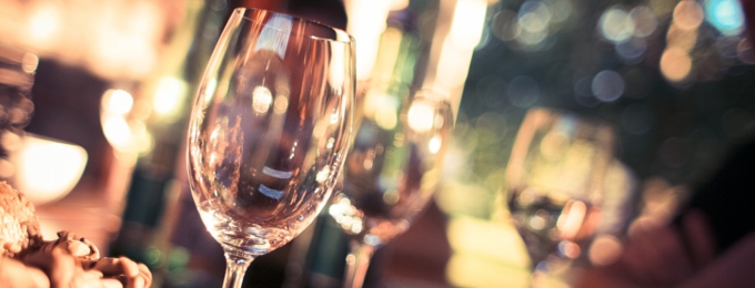 A Guide to Selecting Wine Glasses